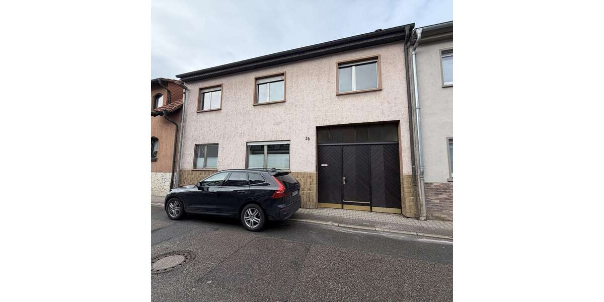 Einfamilienhaus Plankstadt - 7 Zimmer, 175 m&sup2;, 2.350&euro; | Angebot:24978319