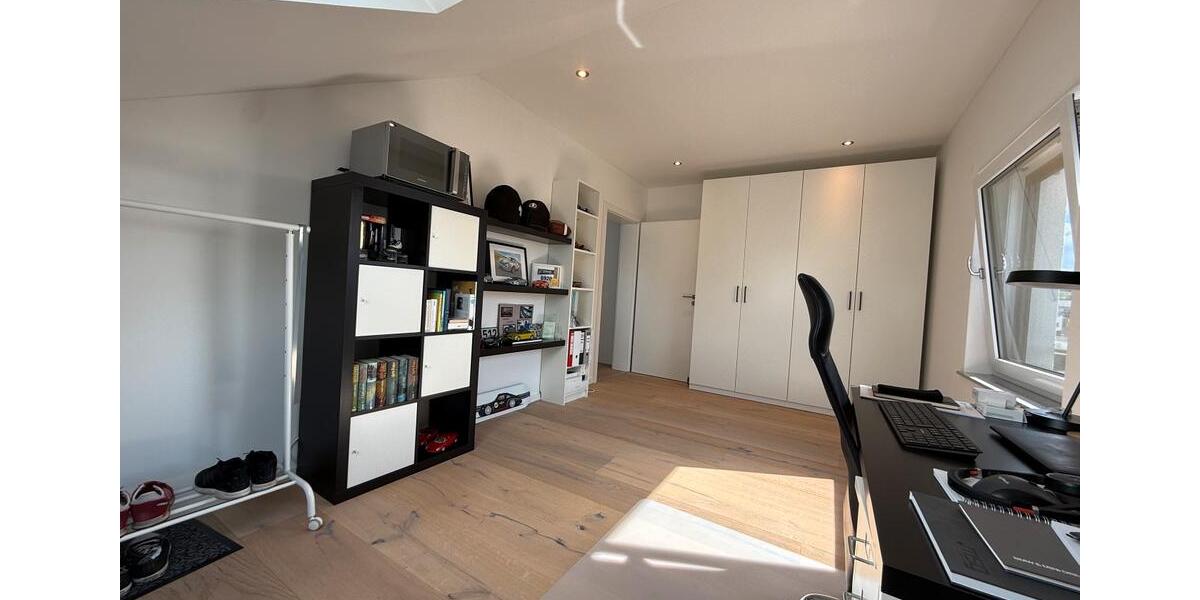 Dachgeschoßwohnung Sinsheim - 3 Zimmer, 87 m&sup2;, 415.000&euro; | Angebot:27119919