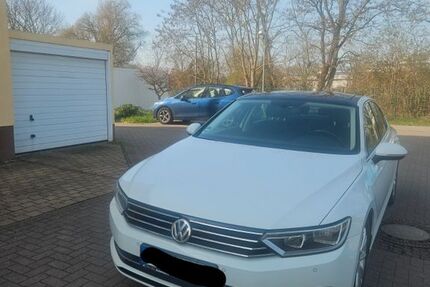 VW Passat 98.000 km 14.000 &euro; Mannheim, Baden-Württemberg 68159