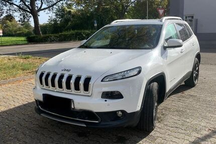 Jeep Cherokee 127.000 km 10.500 &euro; Ludwigshafen 67063