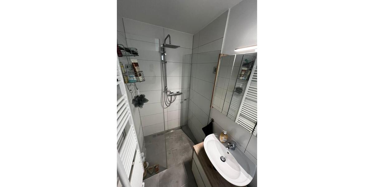 Etagenwohnung Schriesheim - 11 Zimmer, 180 m&sup2;, 2.700&euro; | Angebot:26169768