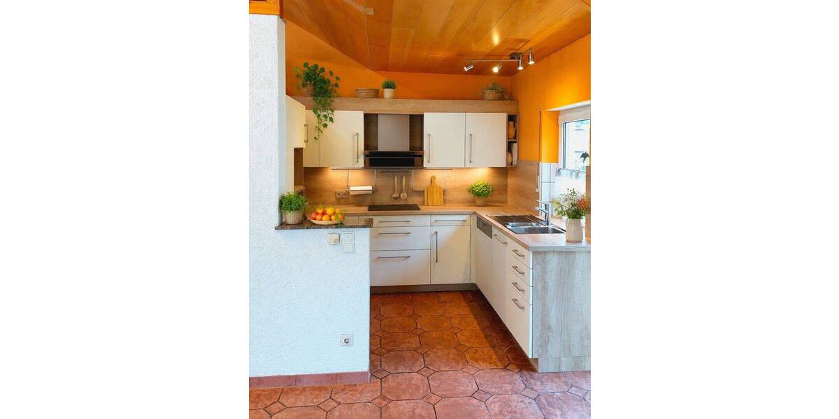 Etagenwohnung Weinheim Heiligkreuz - 2 Zimmer, 76 m&sup2;, 870&euro; | Angebot:26916762