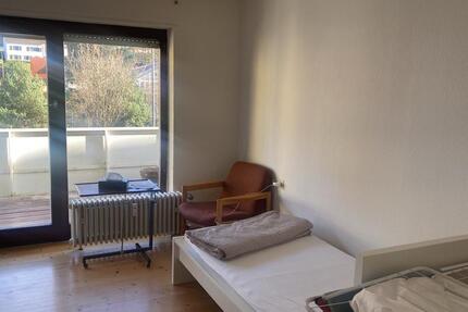 Zimmer (ca. 15 m²) in 2 Zimmer Wohnung mit Balkon in Ziegelhausen 1 zimmer
