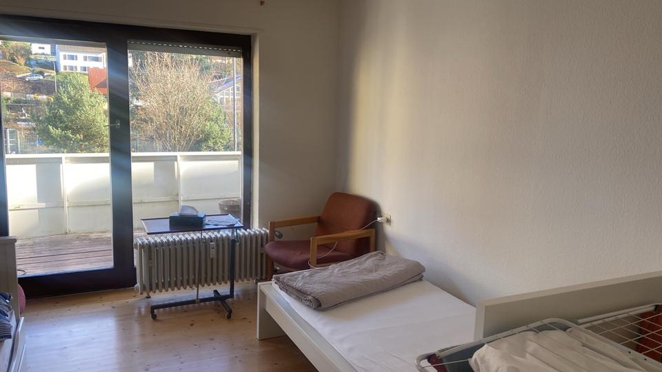 Zimmer (ca. 15 m²) in 2 Zimmer Wohnung mit Balkon in Ziegelhausen 1 zimmer