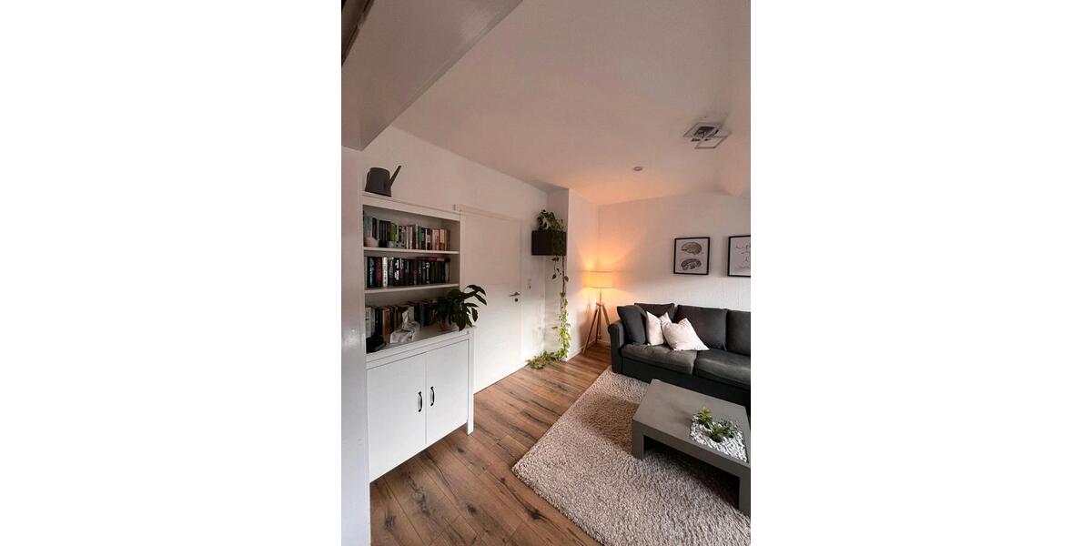 Dachgeschoßwohnung Schriesheim - 4 Zimmer, 86 m&sup2;, 1.200&euro; | Angebot:26286468