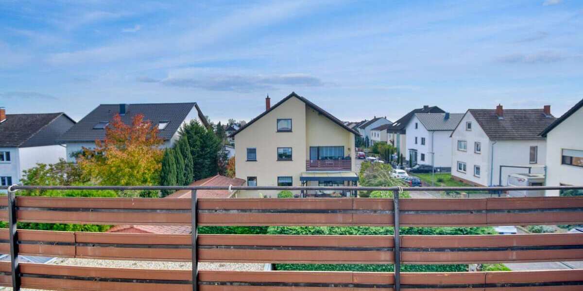 3 ZKB DG & 2 ZKB Souterrain Whg Sofort beziehbar Garage & 2 Stellplätze inkl - Etagenwohnung Neuhofen | Angebot:22649166