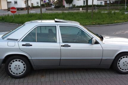 Mercedes-Benz 190 170.110 km 9.999 € Hemsbach 69502
