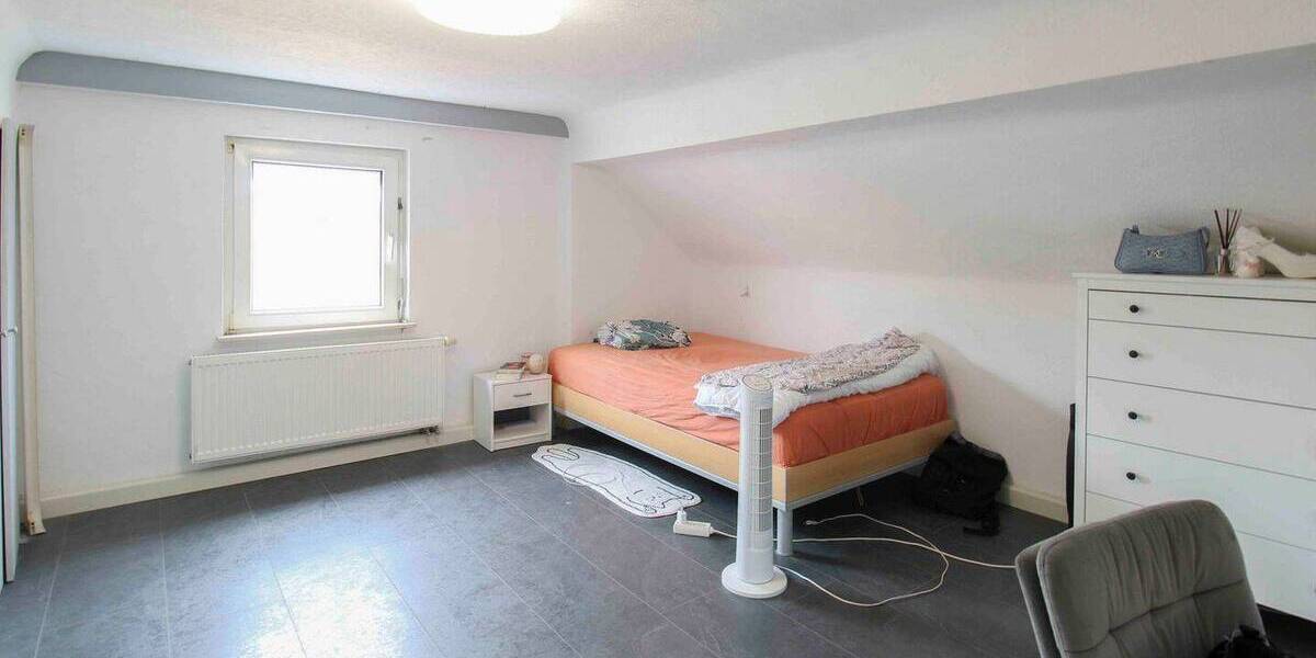 Mehrfamilienhaus, Wohnhaus Hockenheim - 6 Zimmer, 399.000&euro; | Angebot:26275948