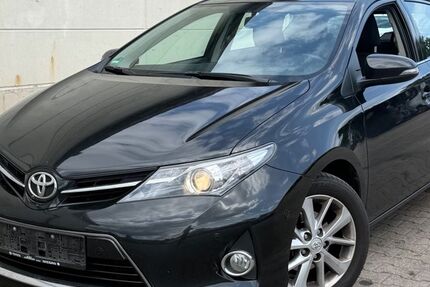 Toyota Auris 361.000 km 3.900 &euro; Weinheim 69469