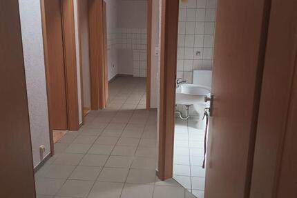 Wohnung Weinheim - 2 Zimmer, 67 m&sup2;, 770&euro; | Angebot:26395521
