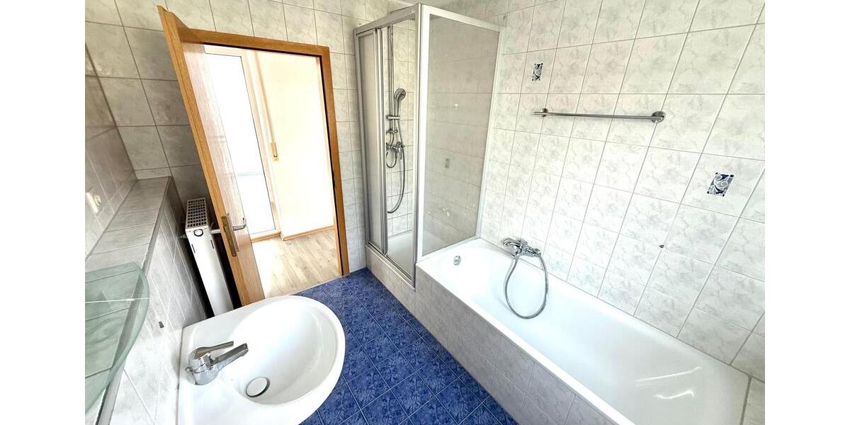 Dachgeschoßwohnung Angelbachtal - 3 Zimmer, 82 m&sup2;, 219.000&euro; | Angebot:26965597