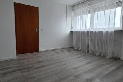Wohnung Waldsee - 4 Zimmer, 121 m&sup2;, 1.000&euro; | Angebot:25419330