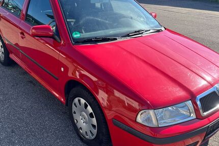 Skoda Octavia 320.000 km 2.300 &euro; Hockenheim 68766