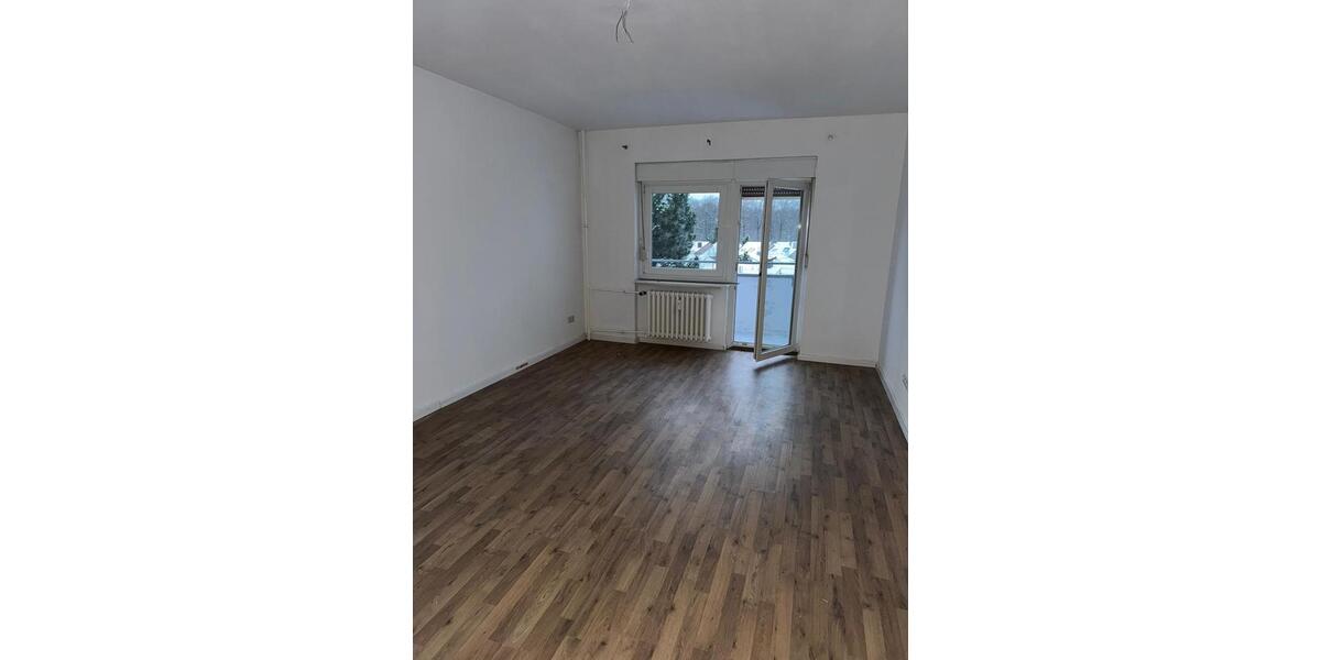 frisch renovierte 3-Zimmer-Wohnung (79,17 m2) mit Balkon 3 zimmer