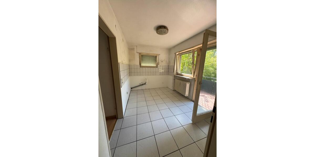 Erdgeschoßwohnung Mannheim Käfertal - 5 Zimmer, 120 m&sup2;, 1.200&euro; | Angebot:26345319