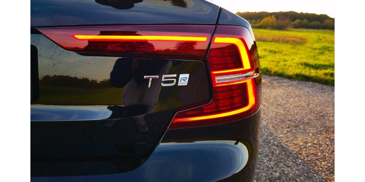 Volvo S60 61.000 km 34.500 &euro; Forst 76694