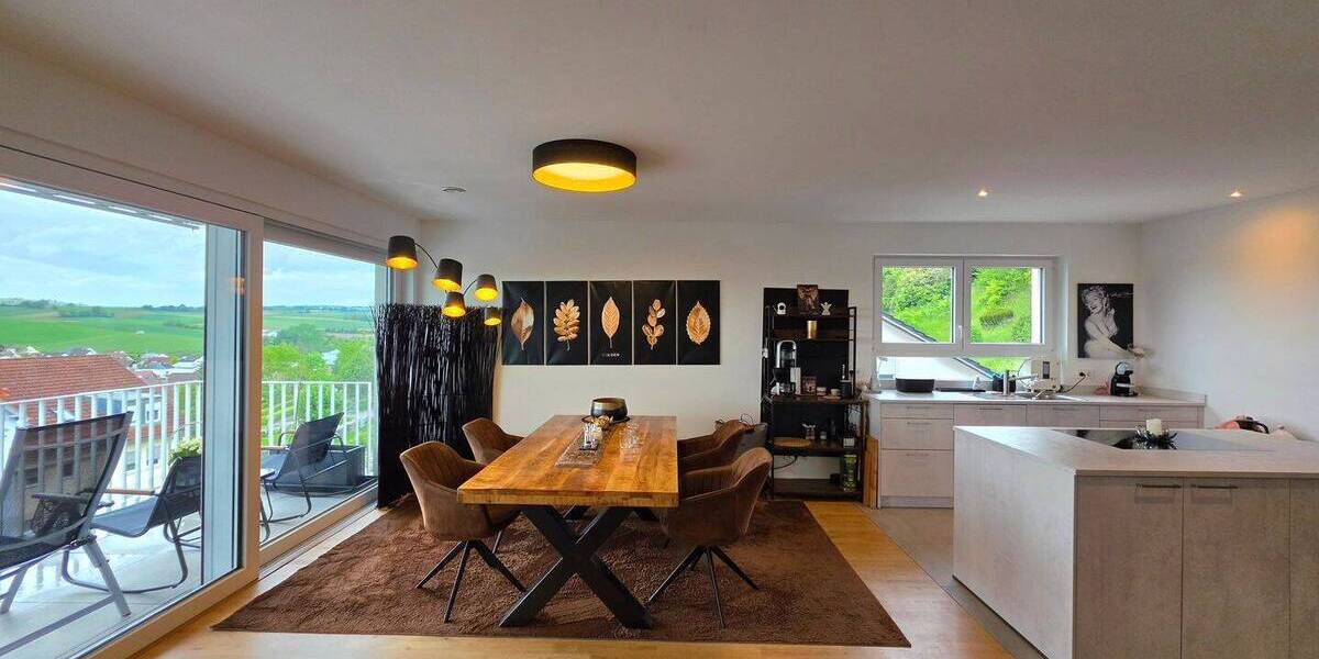 Etagenwohnung Sinsheim Rohrbach - 4 Zimmer, 108 m&sup2;, 1.360&euro; | Angebot:26730489