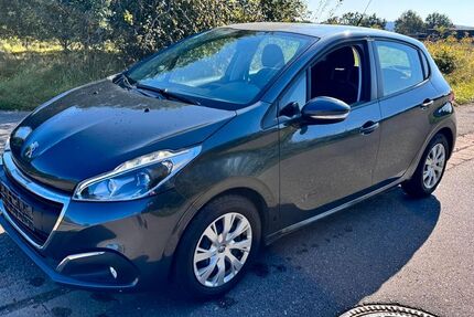 Peugeot 208 22.312 km 7.600 &euro; Ludwigshafen am Rhein 67059