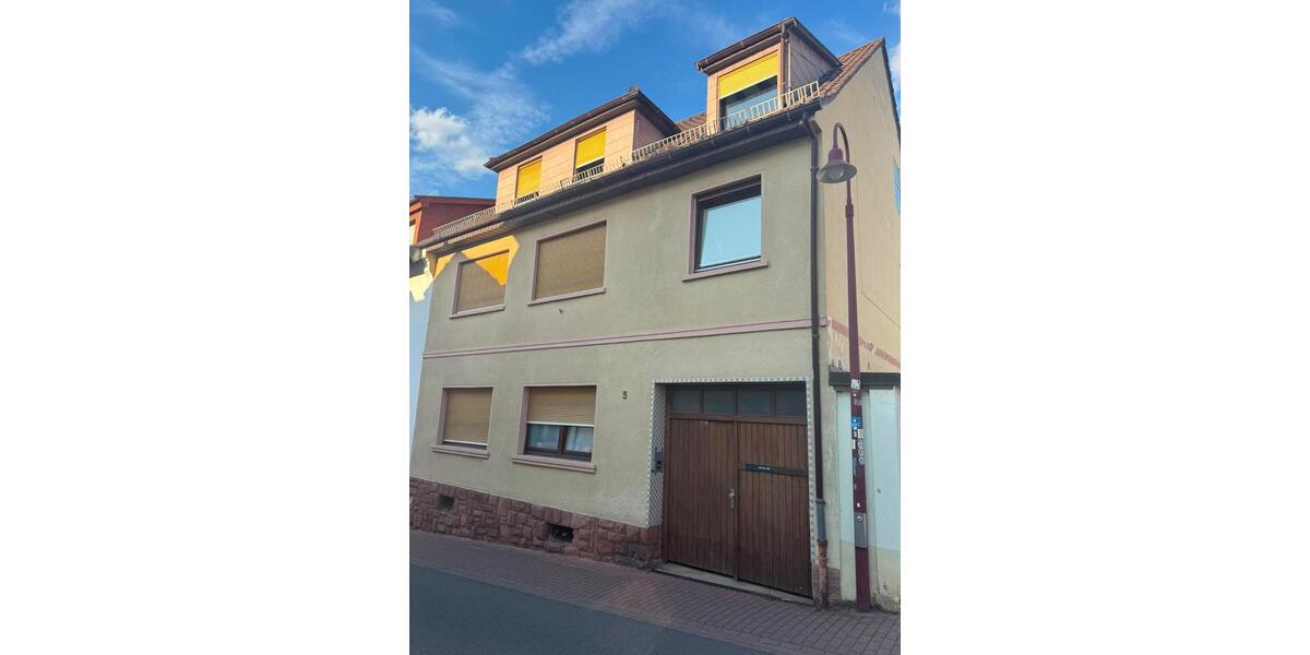 Doppelhaushälfte Dossenheim - 14 Zimmer, 208 m&sup2;, 590.000&euro; | Angebot:26987416