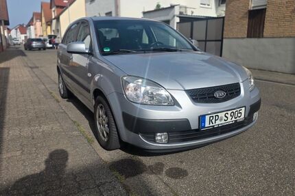 Kia Rio 180.000 km 2.750 &euro; Schifferstadt 67105