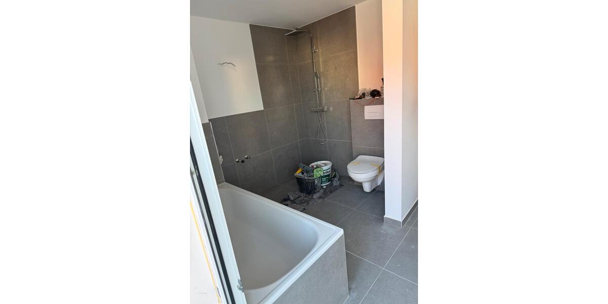 Hochparterre Hockenheim - 4 Zimmer, 100 m&sup2;, 1.380&euro; | Angebot:25841328