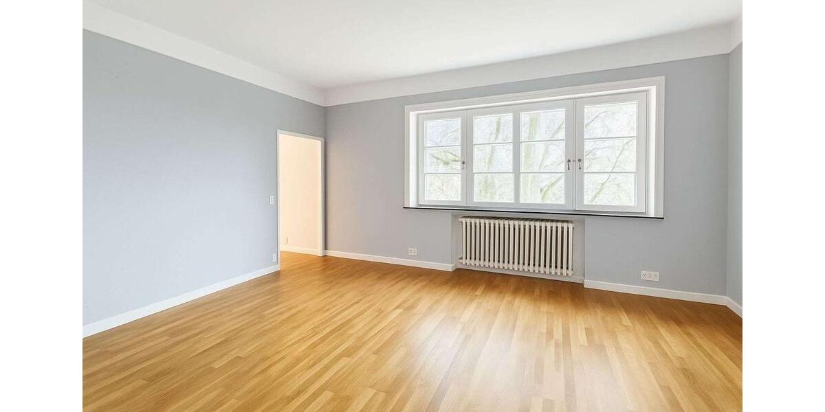 Großzügige 4-Zimmer-Wohnung mit Blick auf Schloss und Neckar – umfassend saniert 4 zimmer