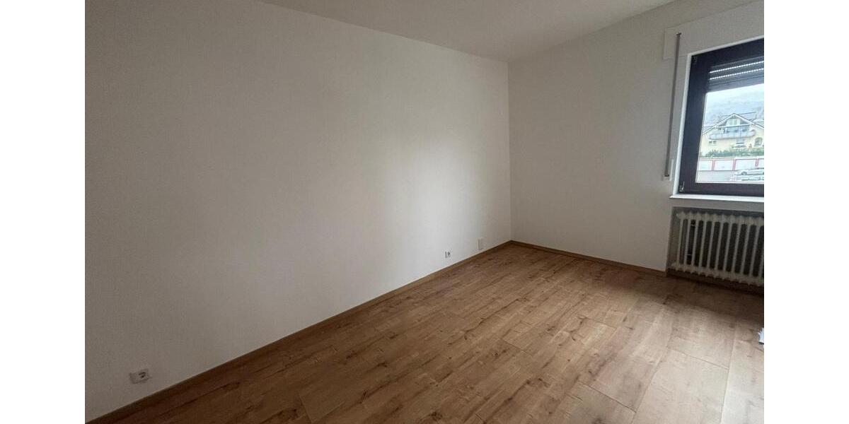 Etagenwohnung Laudenbach - 3 Zimmer, 95 m&sup2;, 1.124&euro; | Angebot:26367546