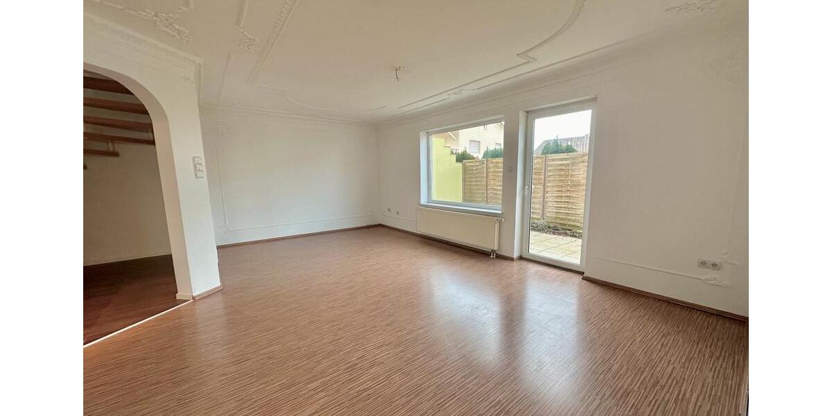 Gepflegte Doppelhaushälfte in Sinsheim Süd-Stadt (ab01.04.2026) 5.5 zimmer