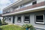 ** Mehrfamilienhaus ** 4 modernisierte Wohnungen auf 2 Etagen & 4 Einzelgaragen 1 zimmer