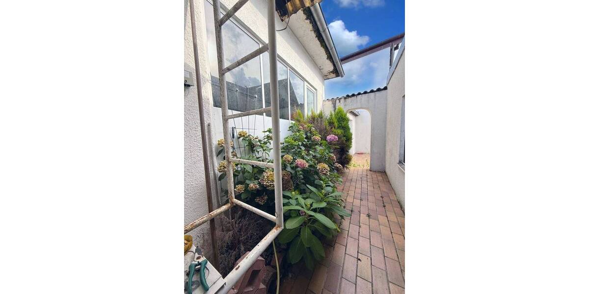 Gestalten Sie Ihr Traumhaus - Bungalow auf großzügigem Grundstück mit Entwicklungspotenzial! 5 zimmer