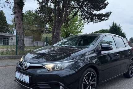 Toyota Auris 144.000 km 8.999 &euro; Speyer 67346