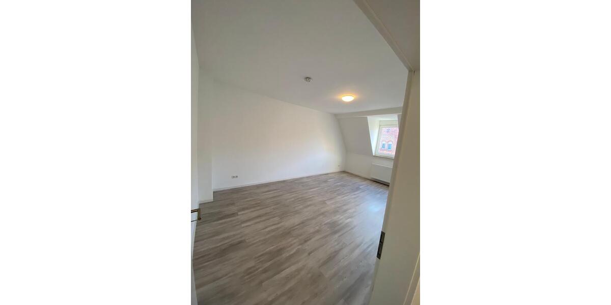 Dachgeschoßwohnung Mannheim Rheinau - 1 Zimmer, 60 m&sup2;, 600&euro; | Angebot:26618483