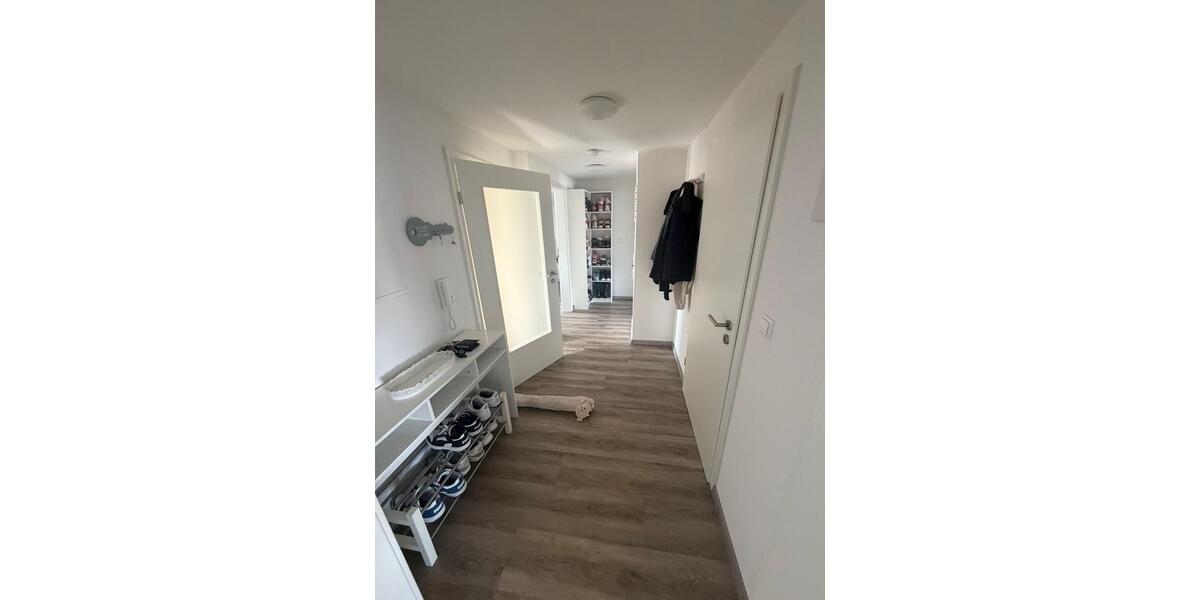 Dachgeschoßwohnung Reilingen - 2.5 Zimmer, 67 m&sup2;, 900&euro; | Angebot:26517717