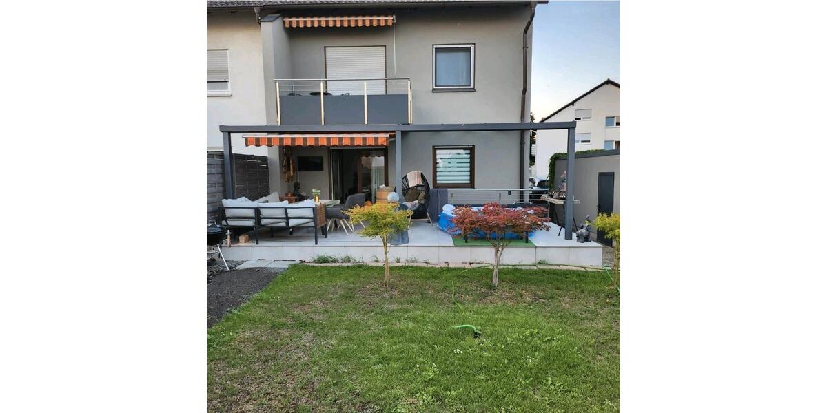 Frisch renoviertes Reihenendhaus mit Garten, Garage & Terrasse 6.5 zimmer