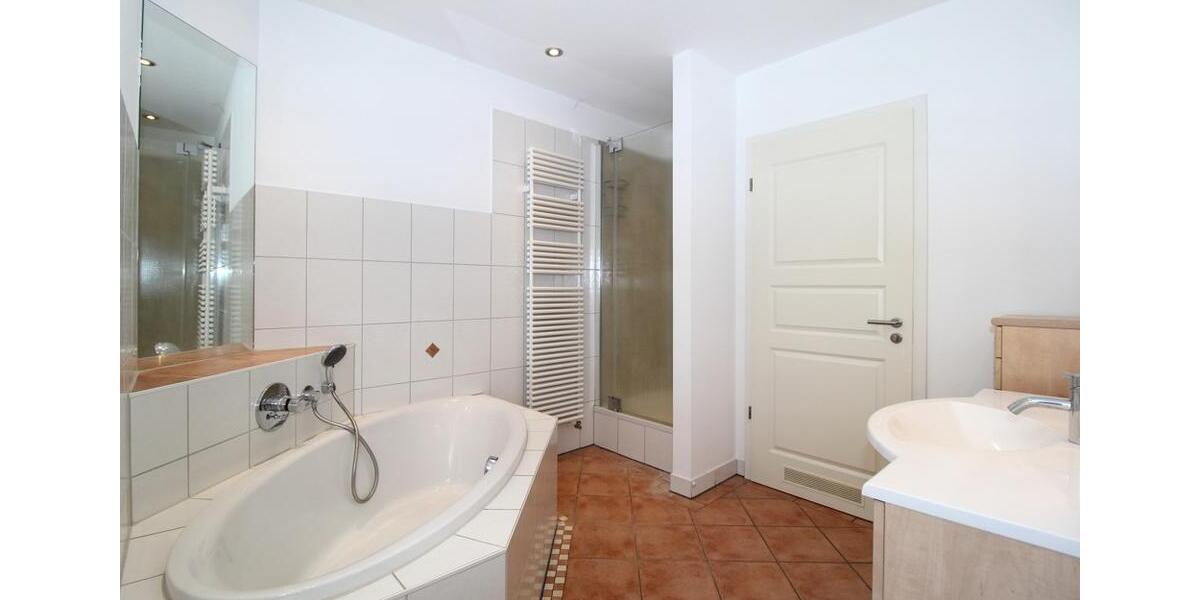 Etagenwohnung Ludwigshafen am Rhein Ludwigshafen-Hemshof - 3.5 Zimmer, 124 m&sup2;, 1.100&euro; | Angebot:23007196