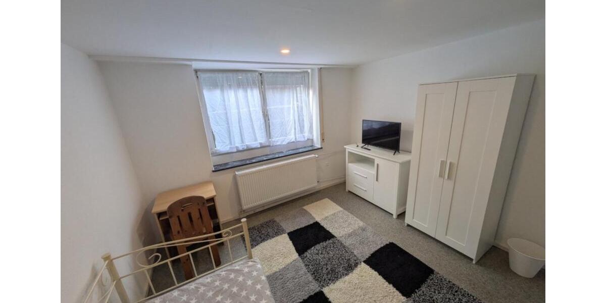 Etagenwohnung Ludwigshafen am Rhein Ludwigshafen-Oggersheim - 1 Zimmer, 85 m&sup2;, 650&euro; | Angebot:25397520