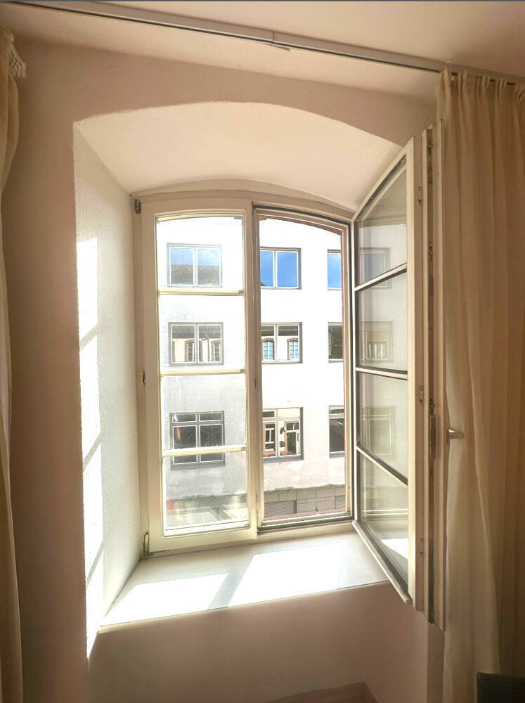 GLOBAL INVEST SINSHEIM | Stilvolle 1-Zimmer-Wohnung im Barockhaus am Mannheimer Schillerplatz