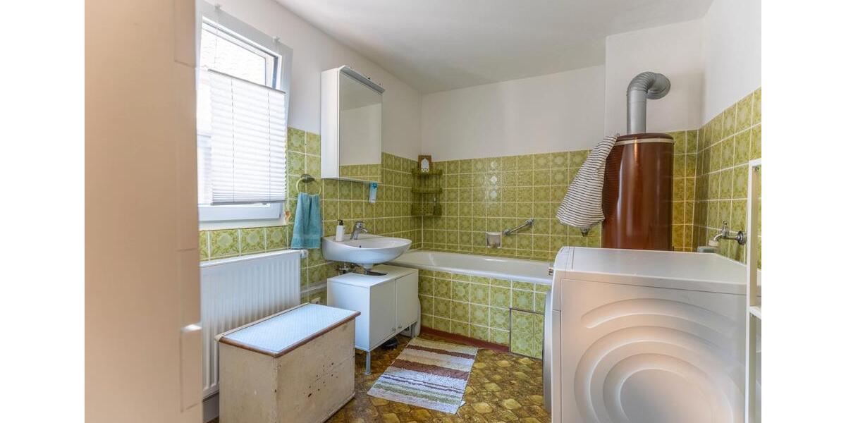 Reihenhaus Eberbach - 7 Zimmer, 165 m&sup2;, 260.000&euro; | Angebot:26701160