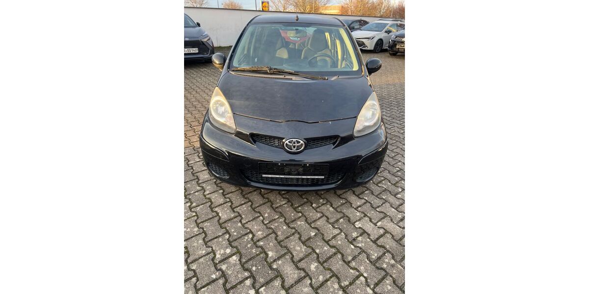 Toyota Aygo (X) 133.000 km 2.800 &euro; Bad Schönborn 76669