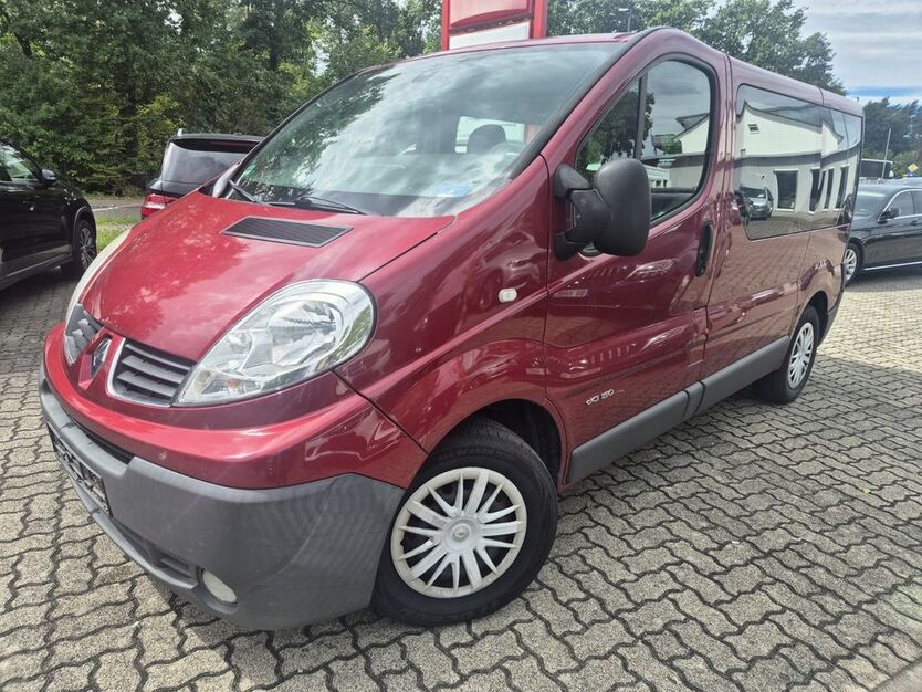 Renault Trafic 278.000 km 5.900 € Forst 76694
