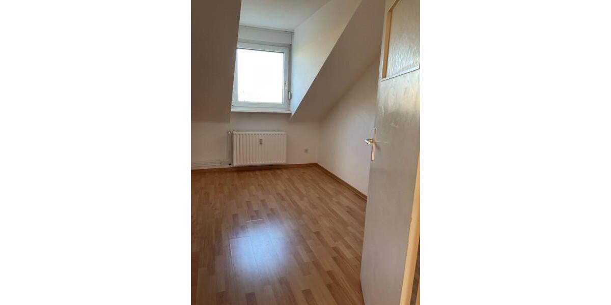 Dachgeschoßwohnung Mannheim Almenhof - 3 Zimmer, 86 m&sup2;, 938&euro; | Angebot:26335386