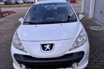 Peugeot 207 143.000 km 2.590 &euro; Leimen 69181