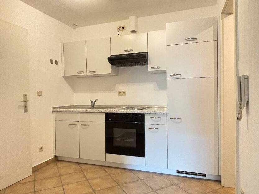 Mannheimer Straße: Supergemütliche SingleWohnung mit EInbauküche!