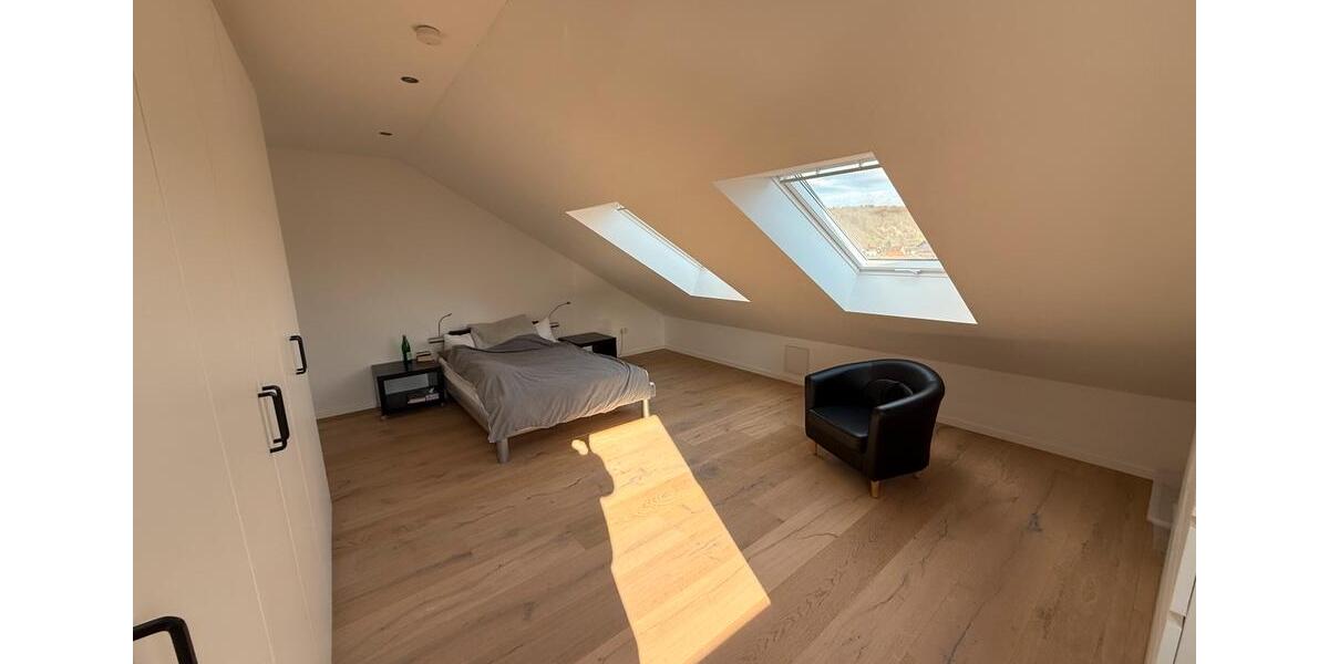 Moderne Dachgeschosswohnung ink Dachterrasse, Aufzug & Top-Ausst. 3 zimmer