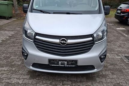 Opel Vivaro 158.000 km 14.300 &euro; Brühl 68782