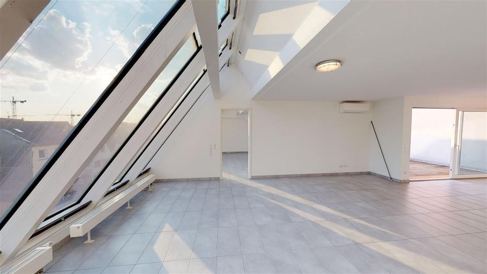 Ab sofort bezugsfreies Traum-Penthouse im Zentrum von Sinsheim 2 zimmer