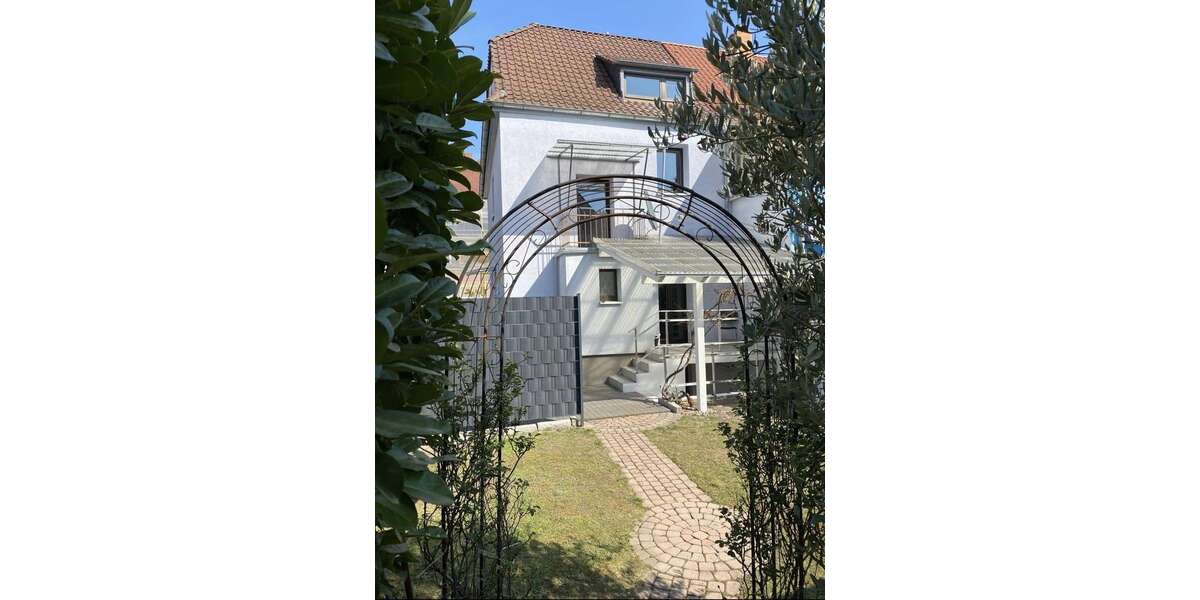 Einfamilienhaus Mannheim Käfertal - 6 Zimmer, 98 m&sup2;, 1.700&euro; | Angebot:26751441