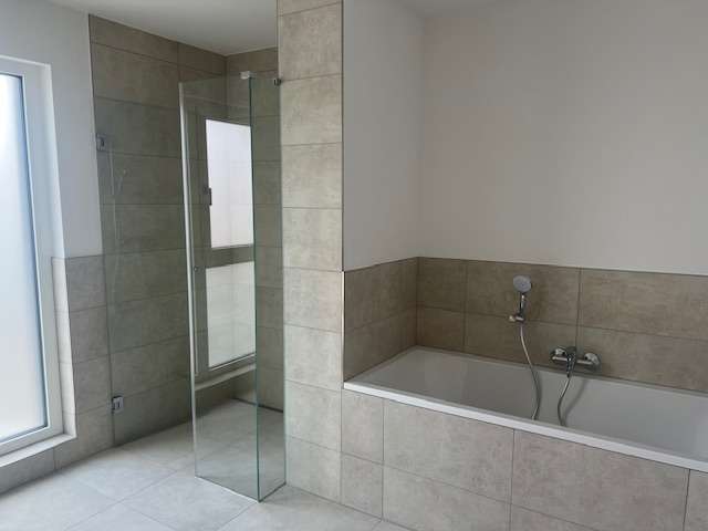 Etagenwohnung Hockenheim - 3 Zimmer, 94 m&sup2;, 1.311&euro; | Angebot:27155193
