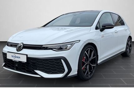 VW Golf 3.900 km 45.900 &euro; Ladenburg 68526