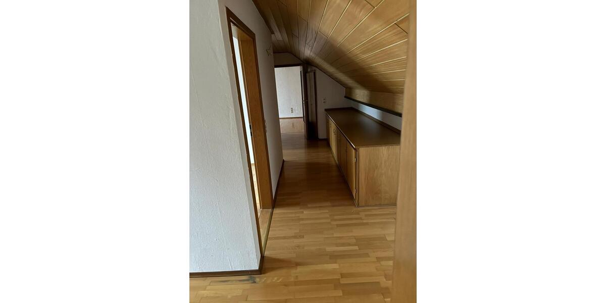 Einfamilienhaus mit Apartment zu vermieten 6 zimmer